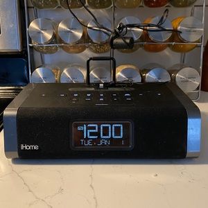 iHome iDL45 Alarm Clock with Lightening Adapter